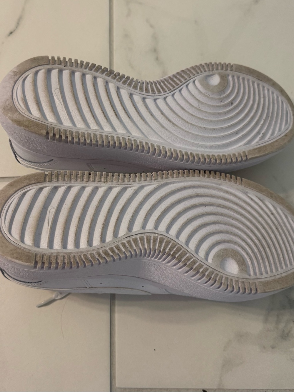 Nike Women’s White Low-Top Platform Sneakers - Picture 5 of 7